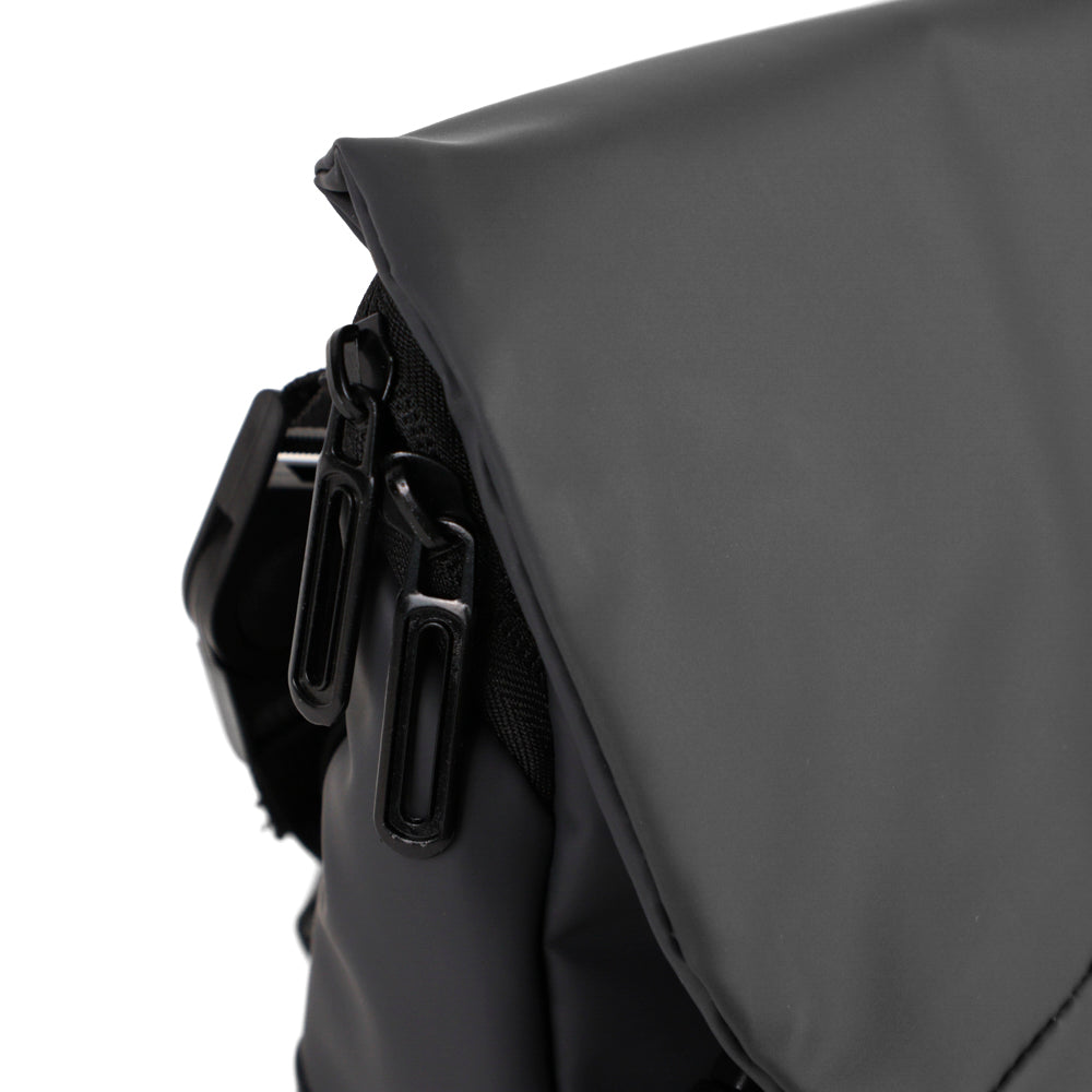 Tracker Everyday Crossbody Mini Messenger bag - Bentley